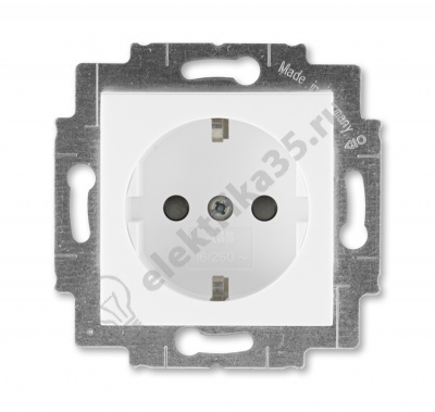 Розетка 1-я Levit с заземл. с защ. шторками 16А бел./бел. ABB 2CHH203457A6003