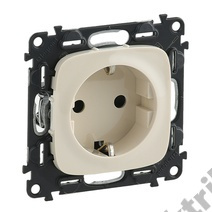 Механизм розетки 1-м СП Valena Allure 16А IP2X 250В 2P+E винт. клеммы сл. кость Leg 753825