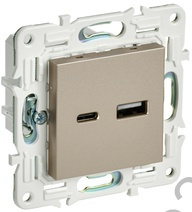 Мех-м розетки USB SKANDY A+C 18Вт шампань IEK SK-U22-018-K23