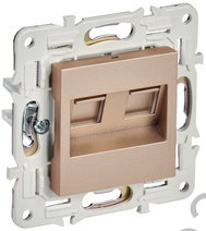 Мех-м розетки 2*RJ45 SKANDY песочный IEK SK-K20-1-K98